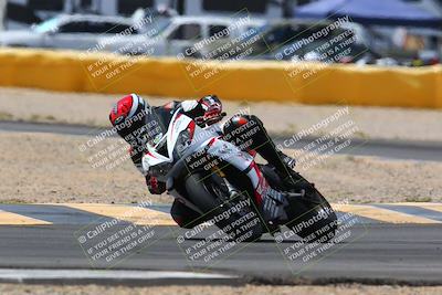 media/Apr-10-2022-SoCal Trackdays (Sun) [[f104b12566]]/Turn 2 (1135am)/